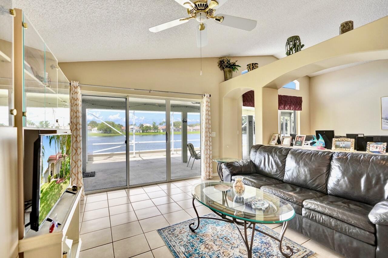 5886 Las Colinas Circle, Lake Worth, FL 33463 photo 23