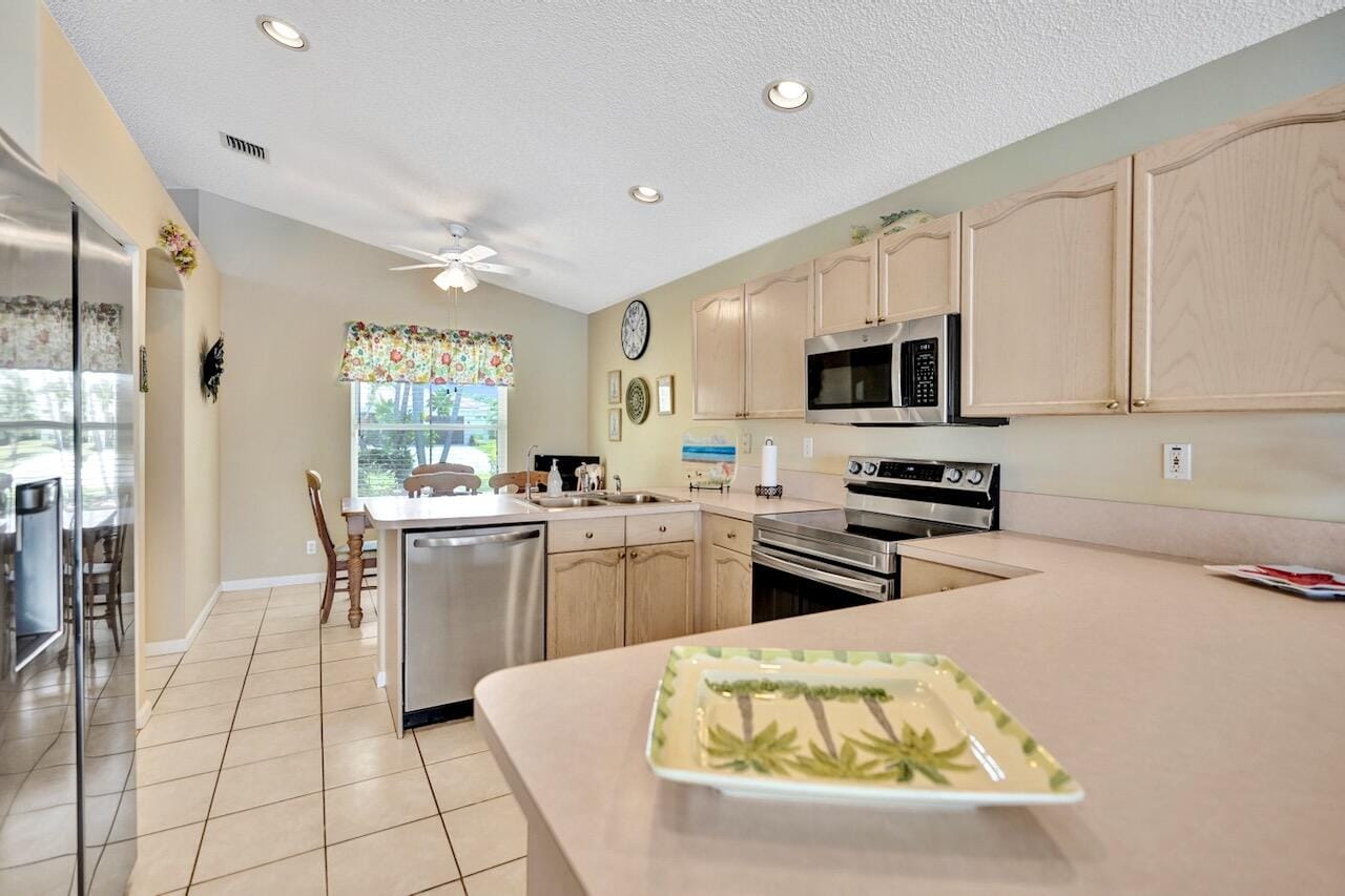 5886 Las Colinas Circle, Lake Worth, FL 33463 photo 28