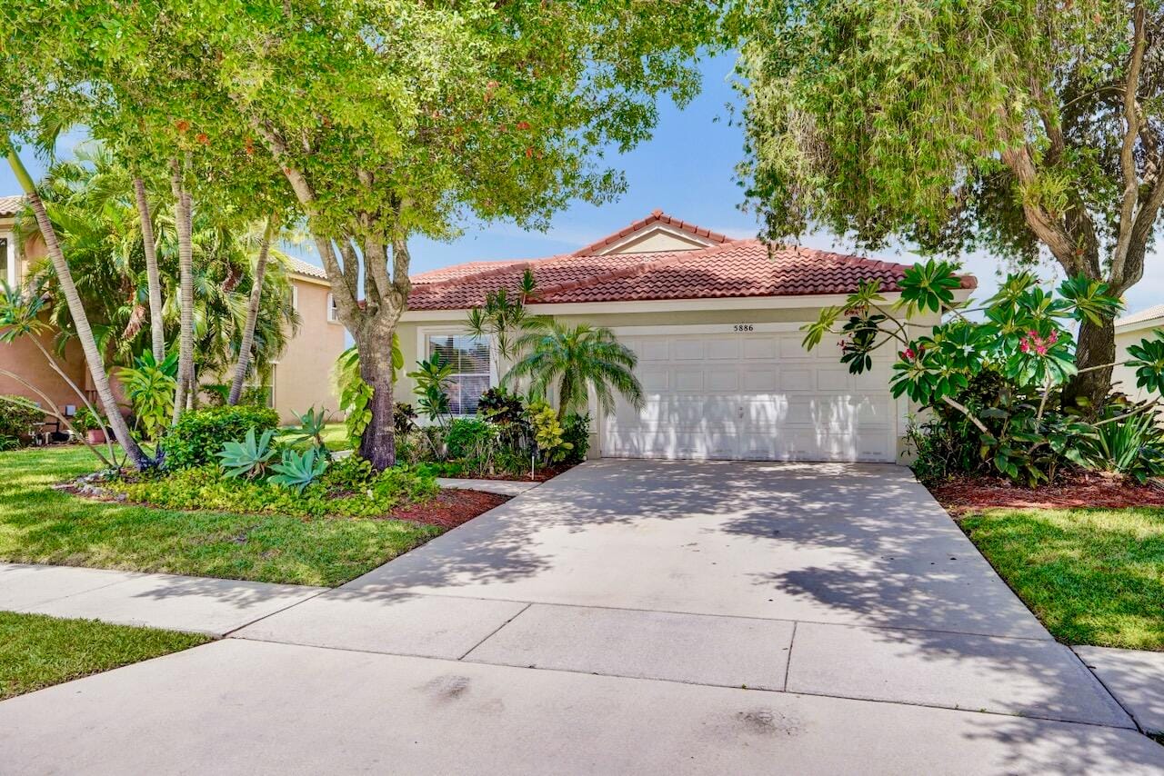 5886 Las Colinas Circle, Lake Worth, FL 33463 photo 5