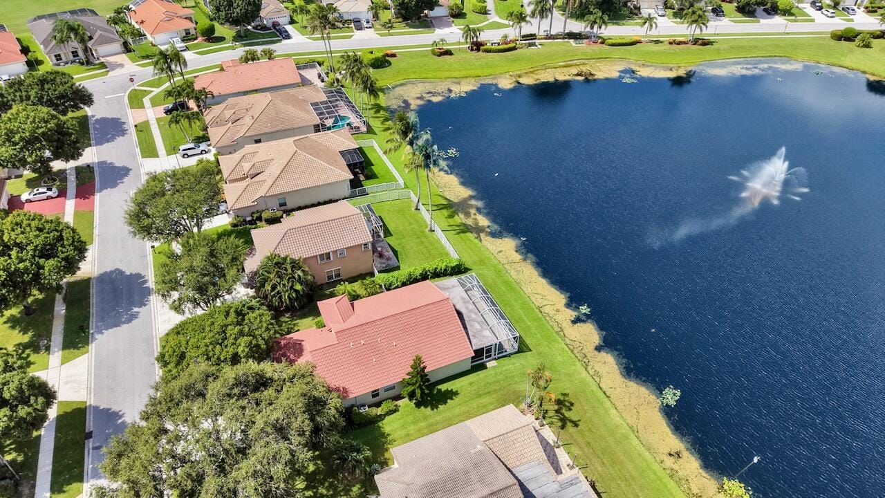 5886 Las Colinas Circle, Lake Worth, FL 33463 photo 9