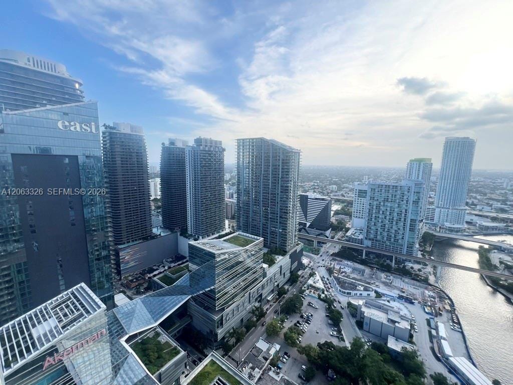 68 SE 6th Street 3810, Miami, FL 33131 photo 27