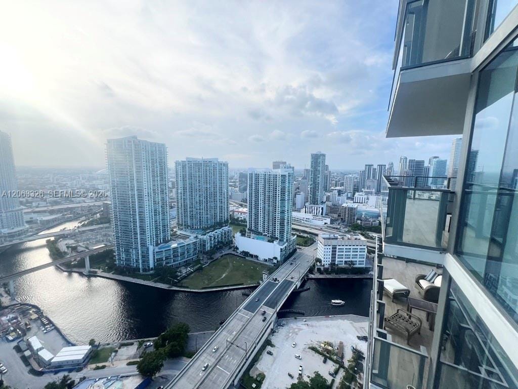 68 SE 6th Street 3810, Miami, FL 33131 photo 28