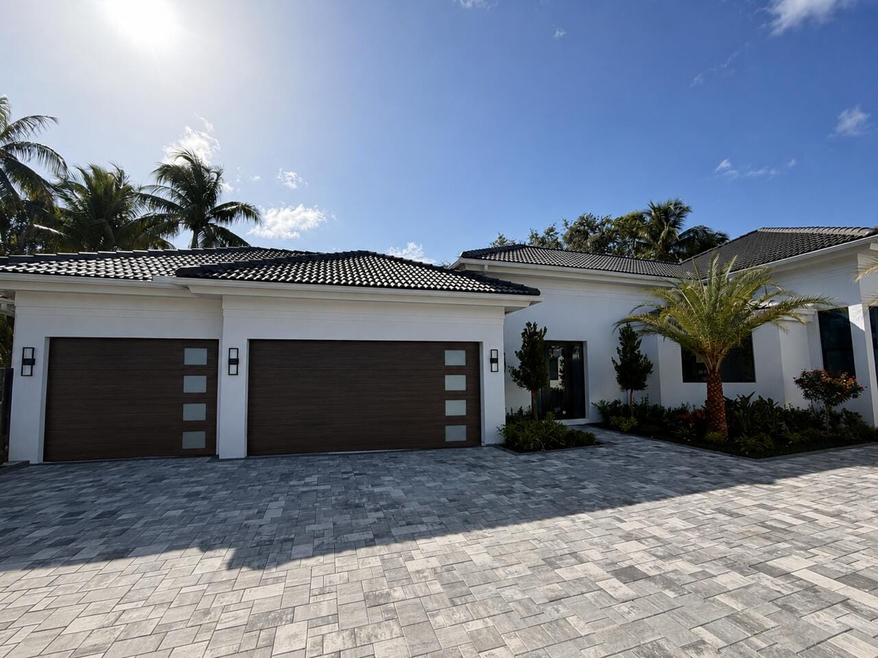 2525 Seminole Circle — photo 4