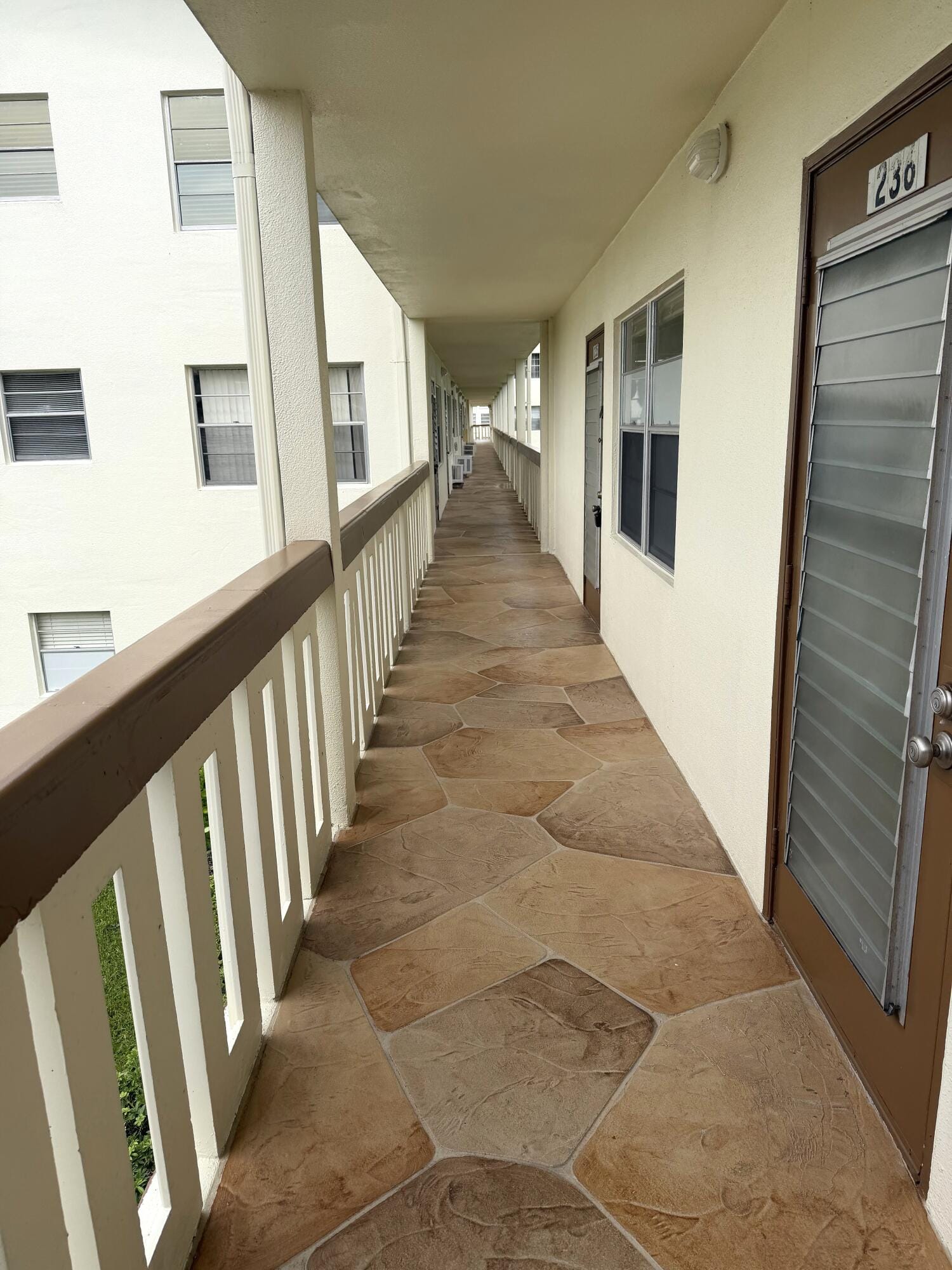 229 Mansfield F — photo 3