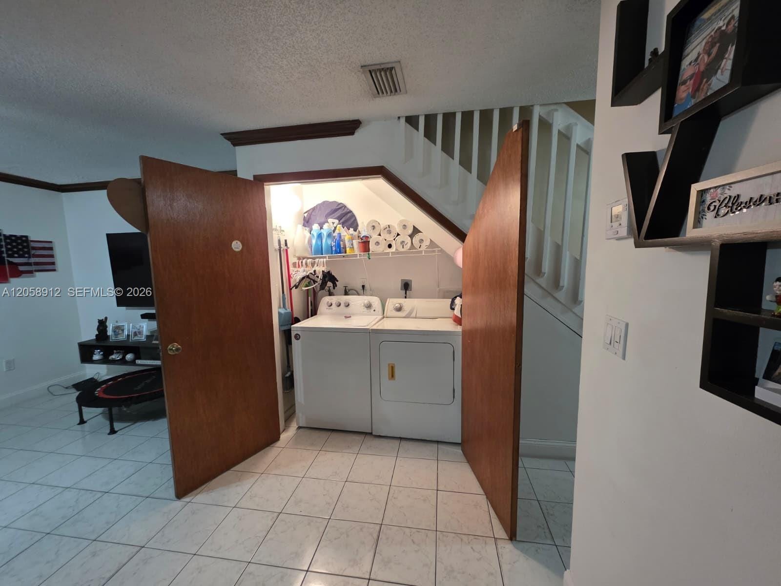 8085 NW 8th Street 6, Miami, FL 33126 photo 5