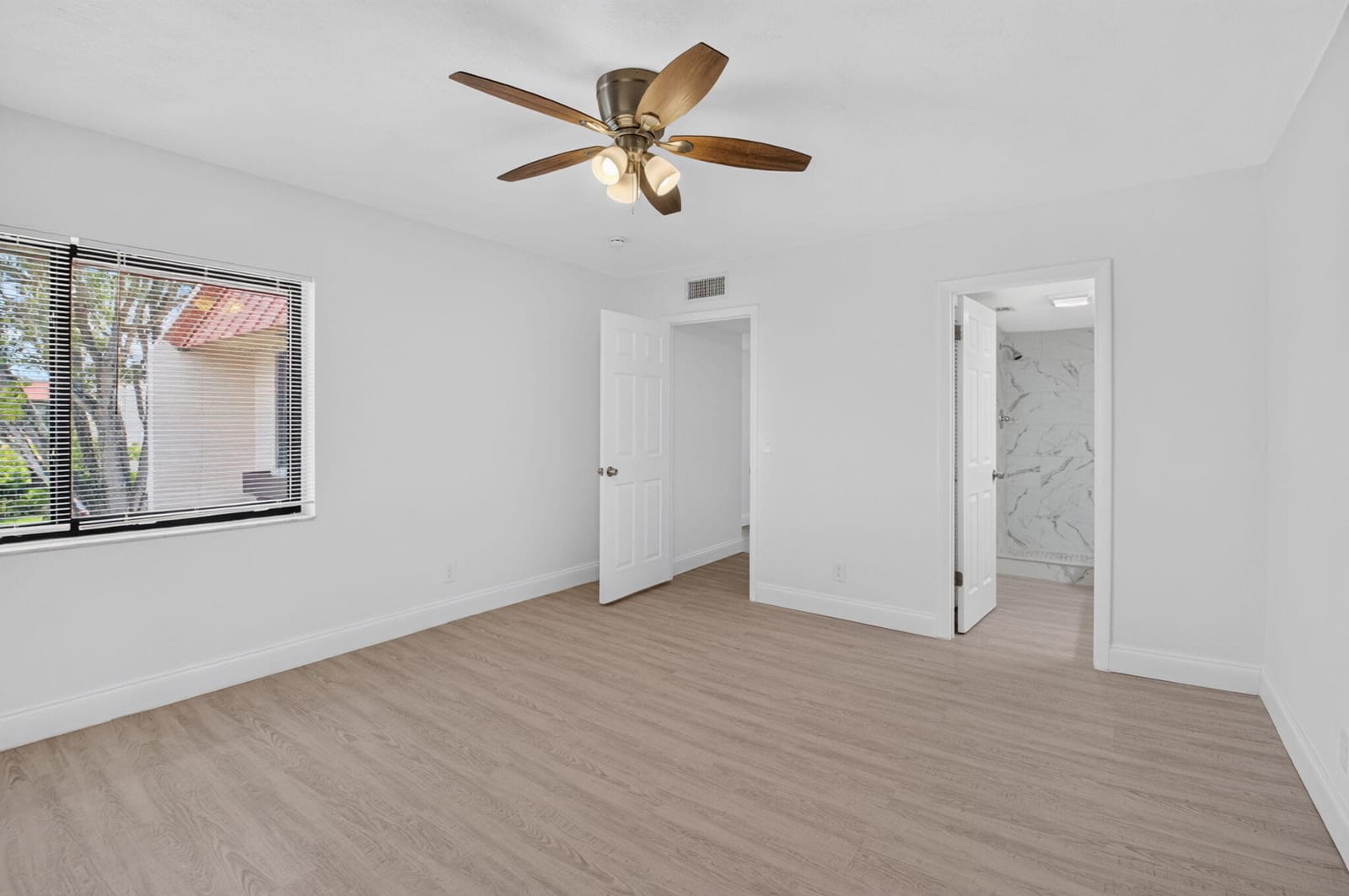 6352 SEVEN SPRINGS Boulevard B, Greenacres, FL 33463 photo 17