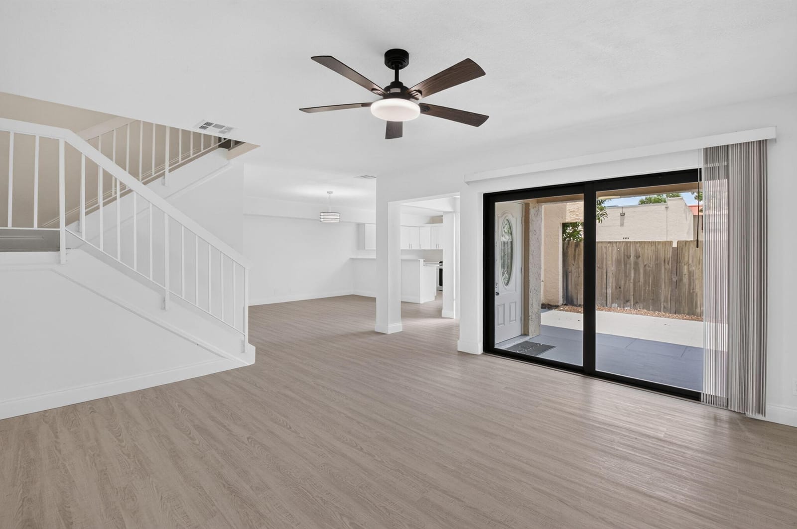 6352 SEVEN SPRINGS Boulevard B — photo 7