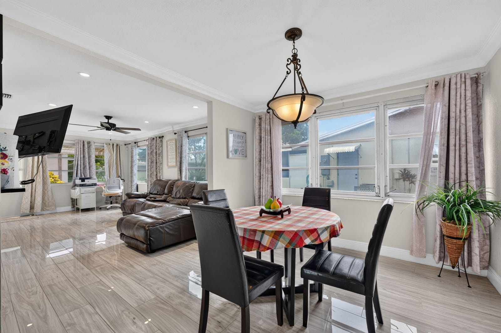 4716 NW 49TH Place, Tamarac, FL 33319 photo 14