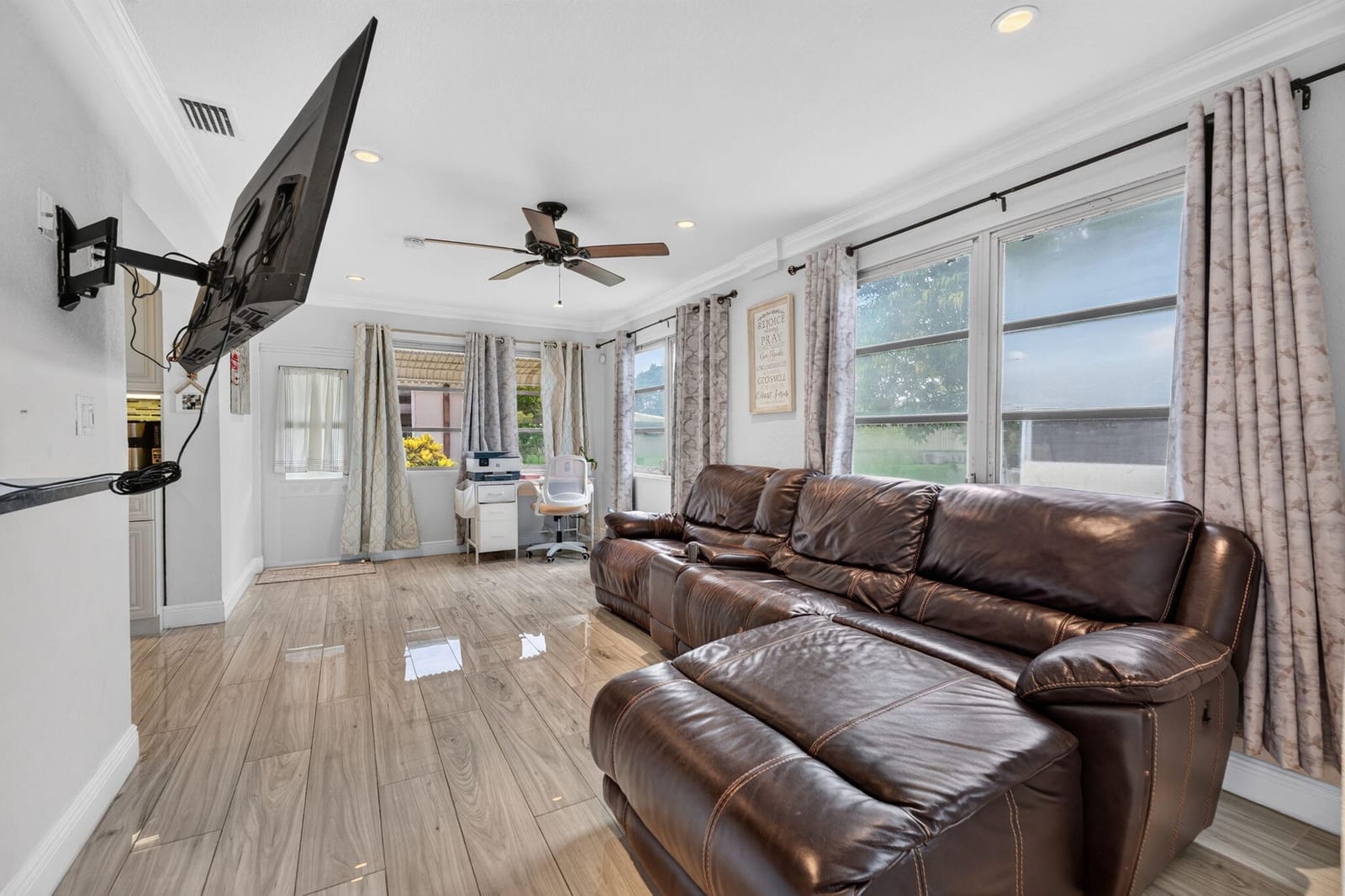 4716 NW 49TH Place, Tamarac, FL 33319 photo 17