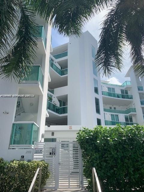 2000 Bay Drive 403 — photo 3