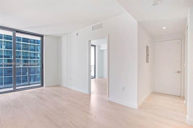 55 SW 9th Street 1907, Miami, FL 33130