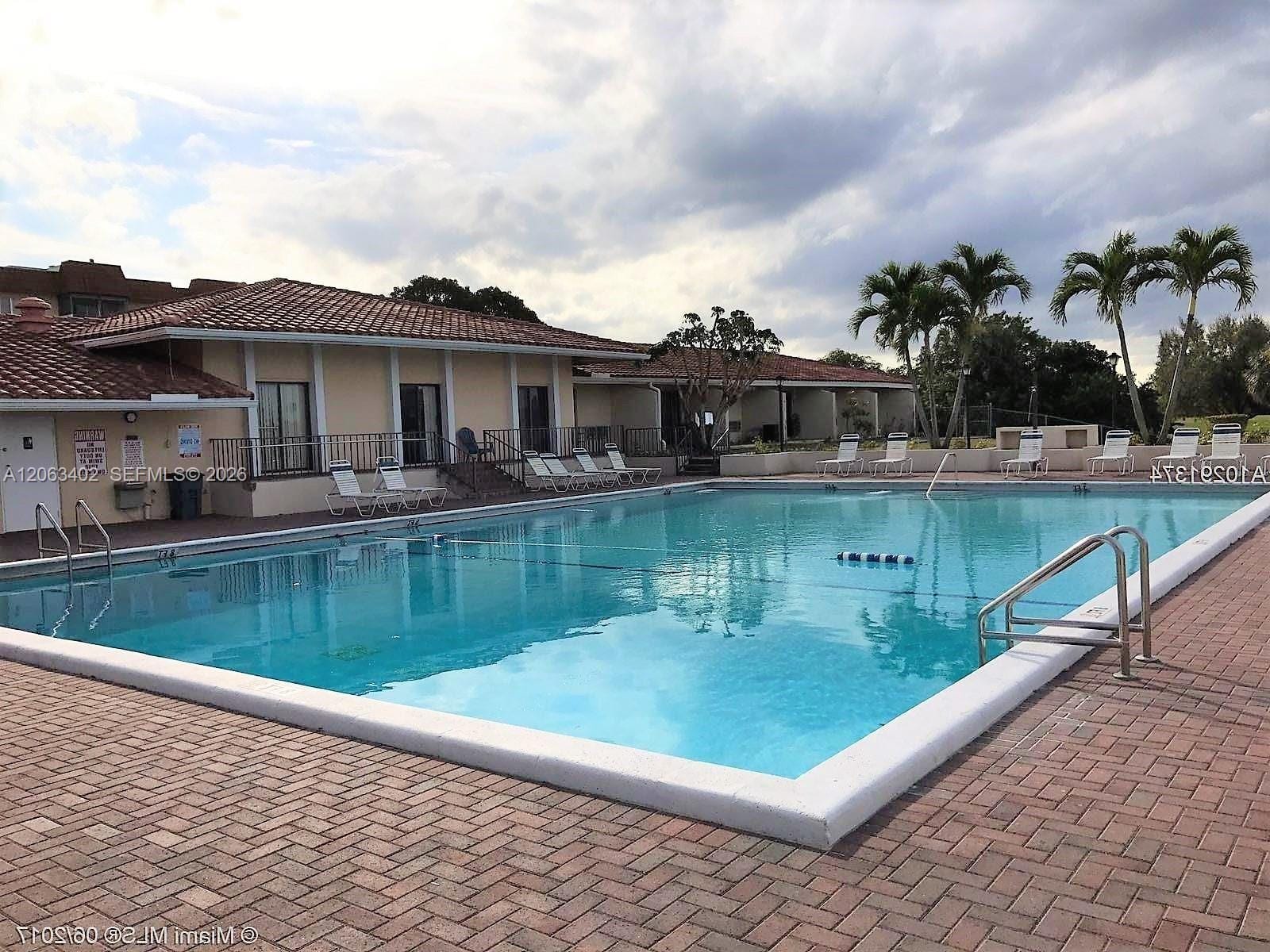 4174 Inverrary Drive 411, Lauderhill, FL 33319 photo 13