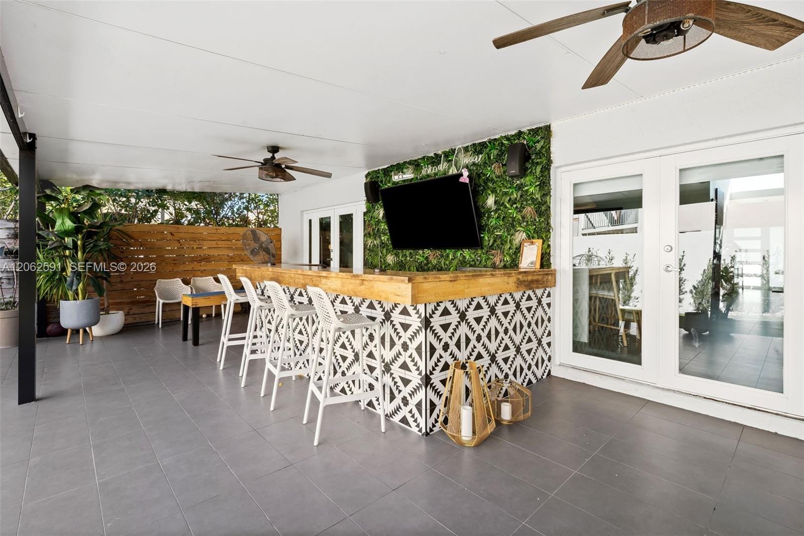 18146 NW 61st Place, Hialeah, FL 33015 photo 29