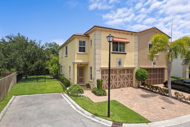 2134 Sabal Tree Court, sold in ZIP 33411, West Palm Beach, FL