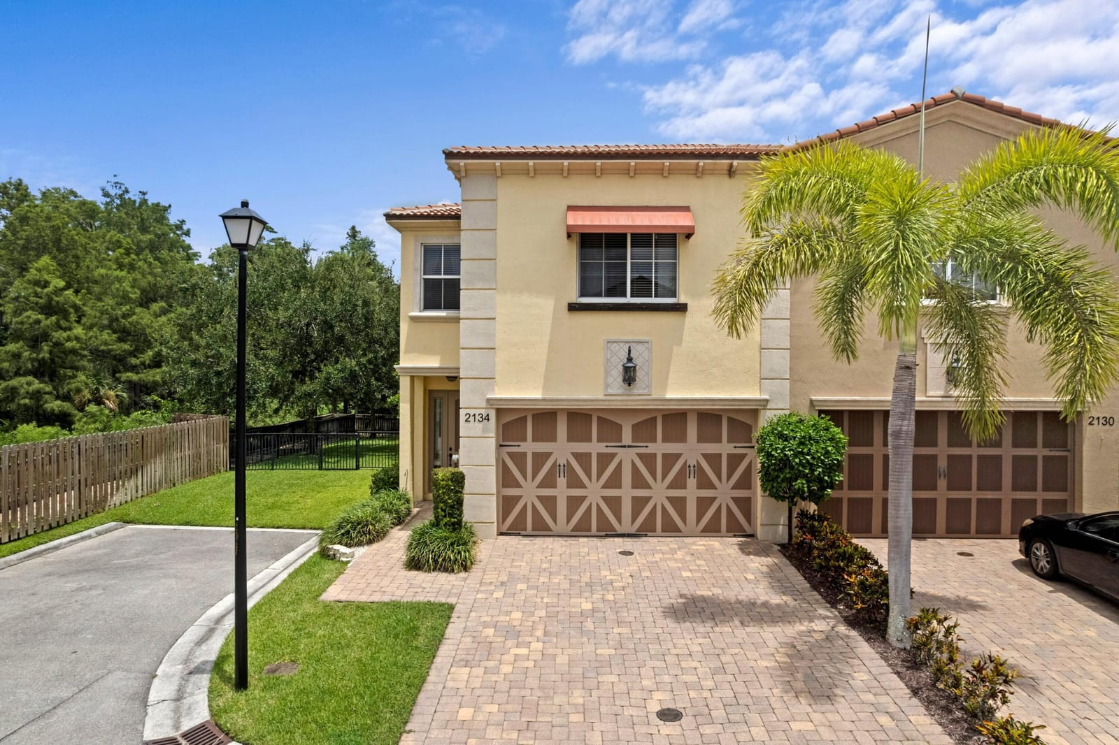 2134 Sabal Tree Court — photo 2