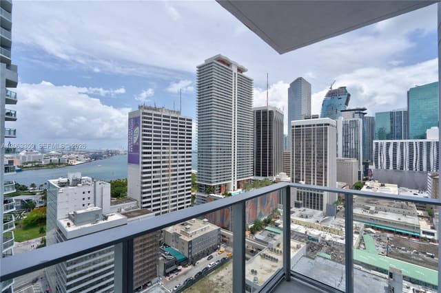 227 NE 2nd Street 2500, Yotel Pad, Miami, FL