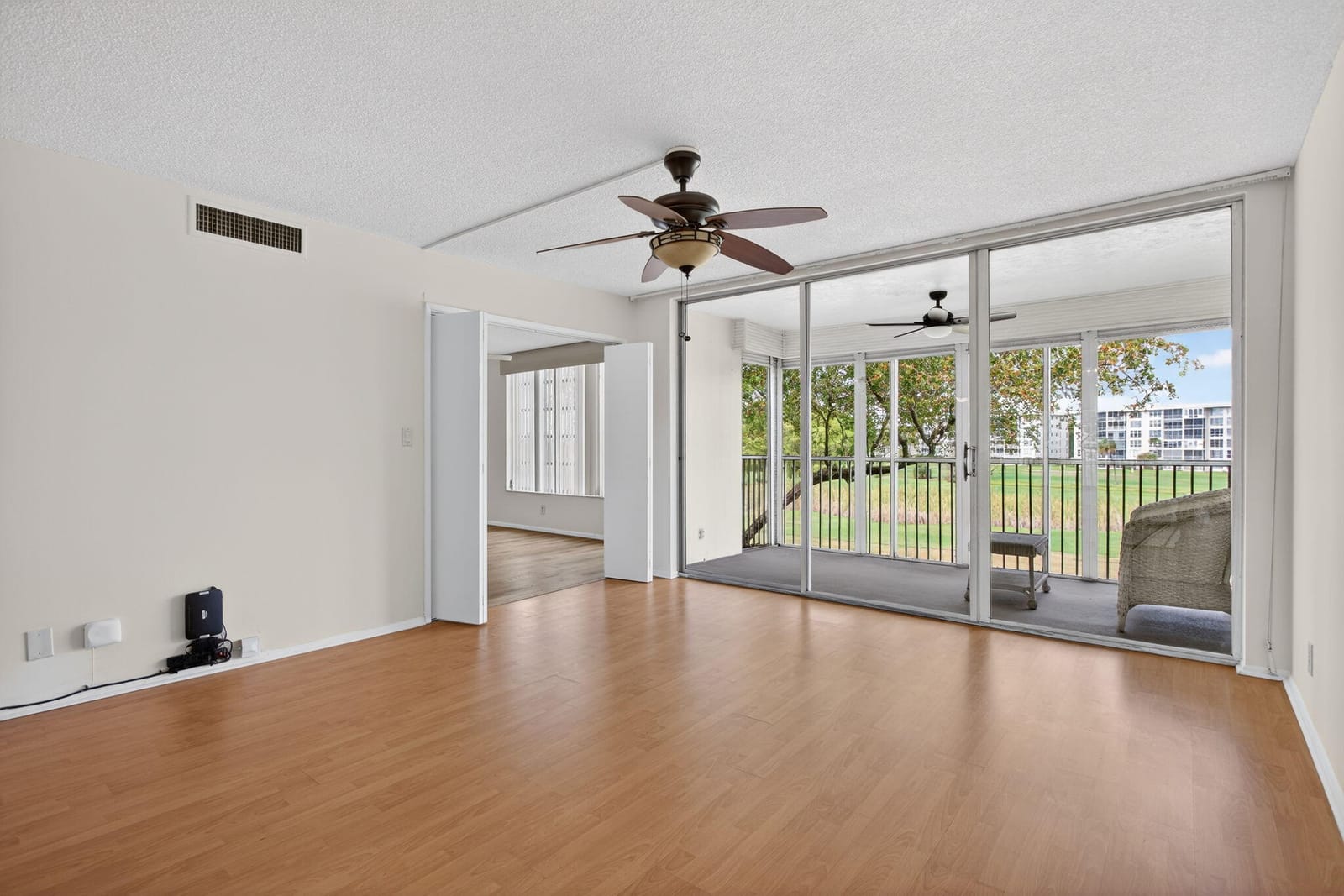2651 S Palm Aire Drive 302 — photo 12