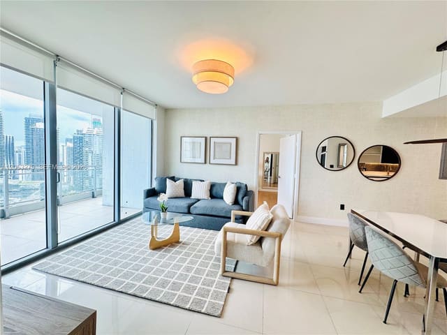 90 SW 3rd Street 3902, Miami, FL 33130