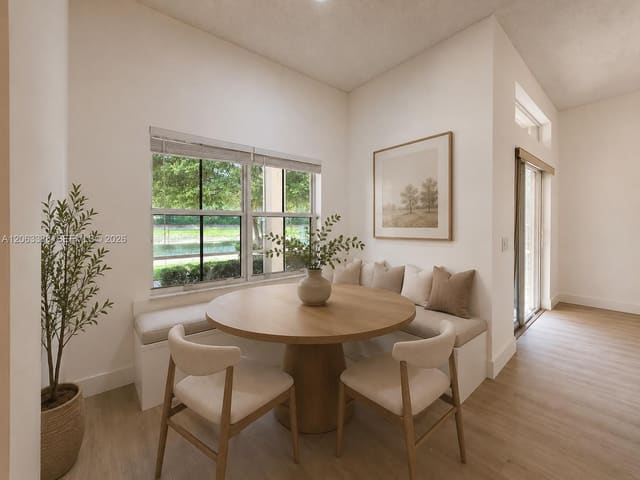 837 Tanglewood Circle ., Weston, FL 33327