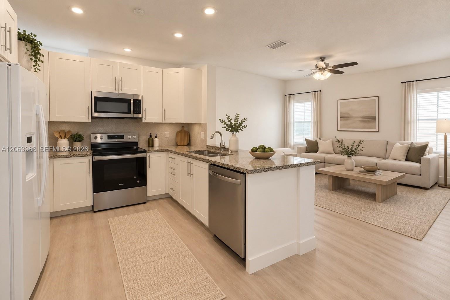 837 Tanglewood Circle . — photo 3