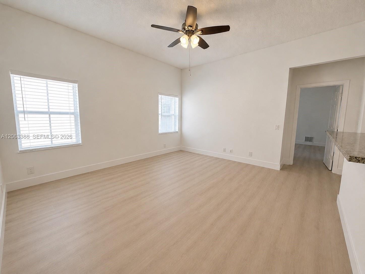 837 Tanglewood Circle . — photo 6