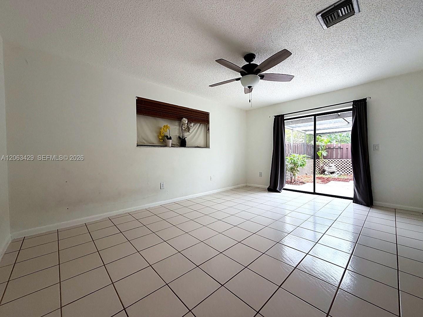 4226 S Landar Drive — photo 4