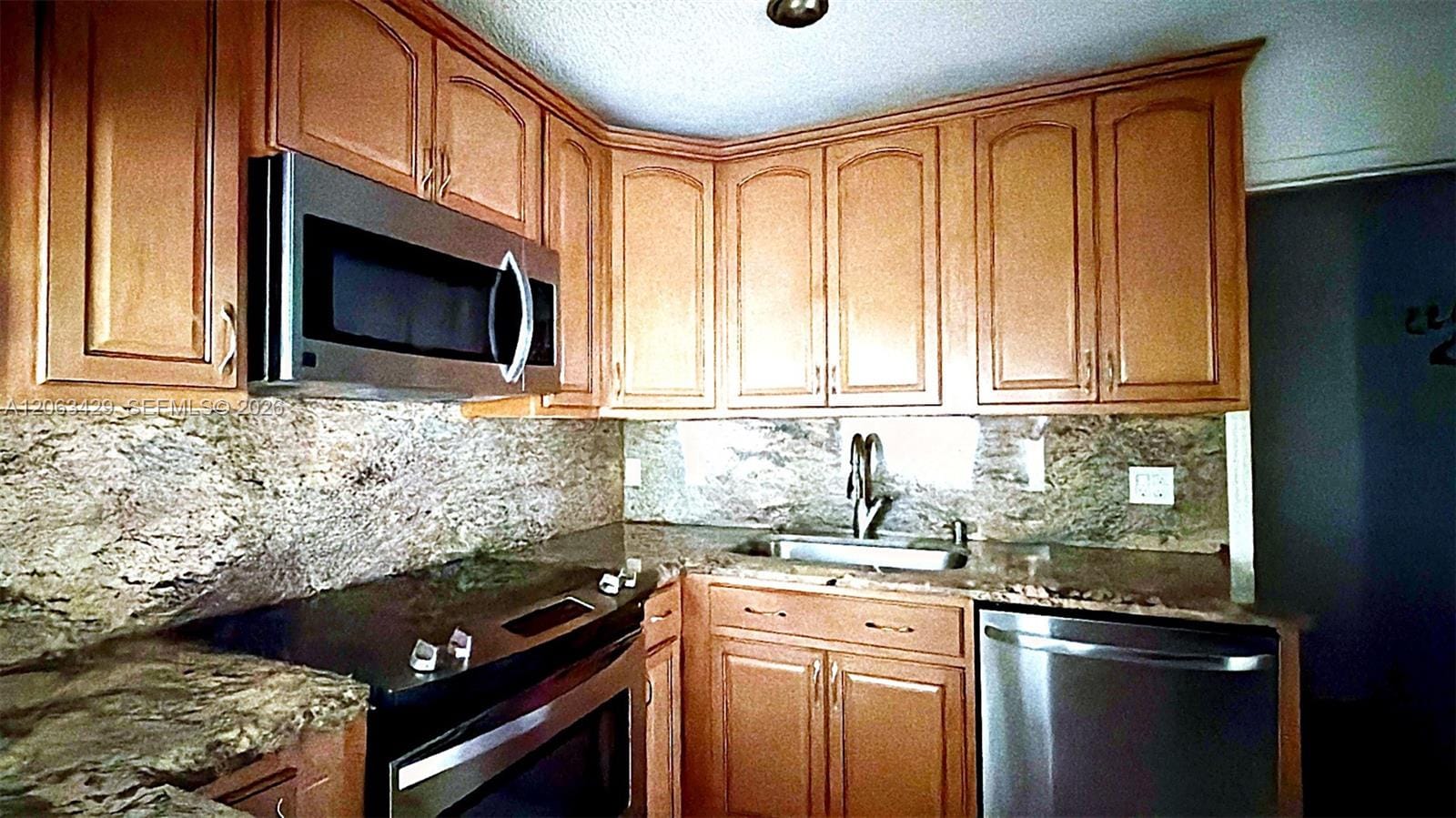 4226 S Landar Drive — photo 8