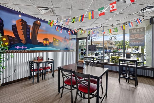 Turnkey Hollywood Restaurant W/ Hood, Gas & 2cop!, Hollywood, FL 33021