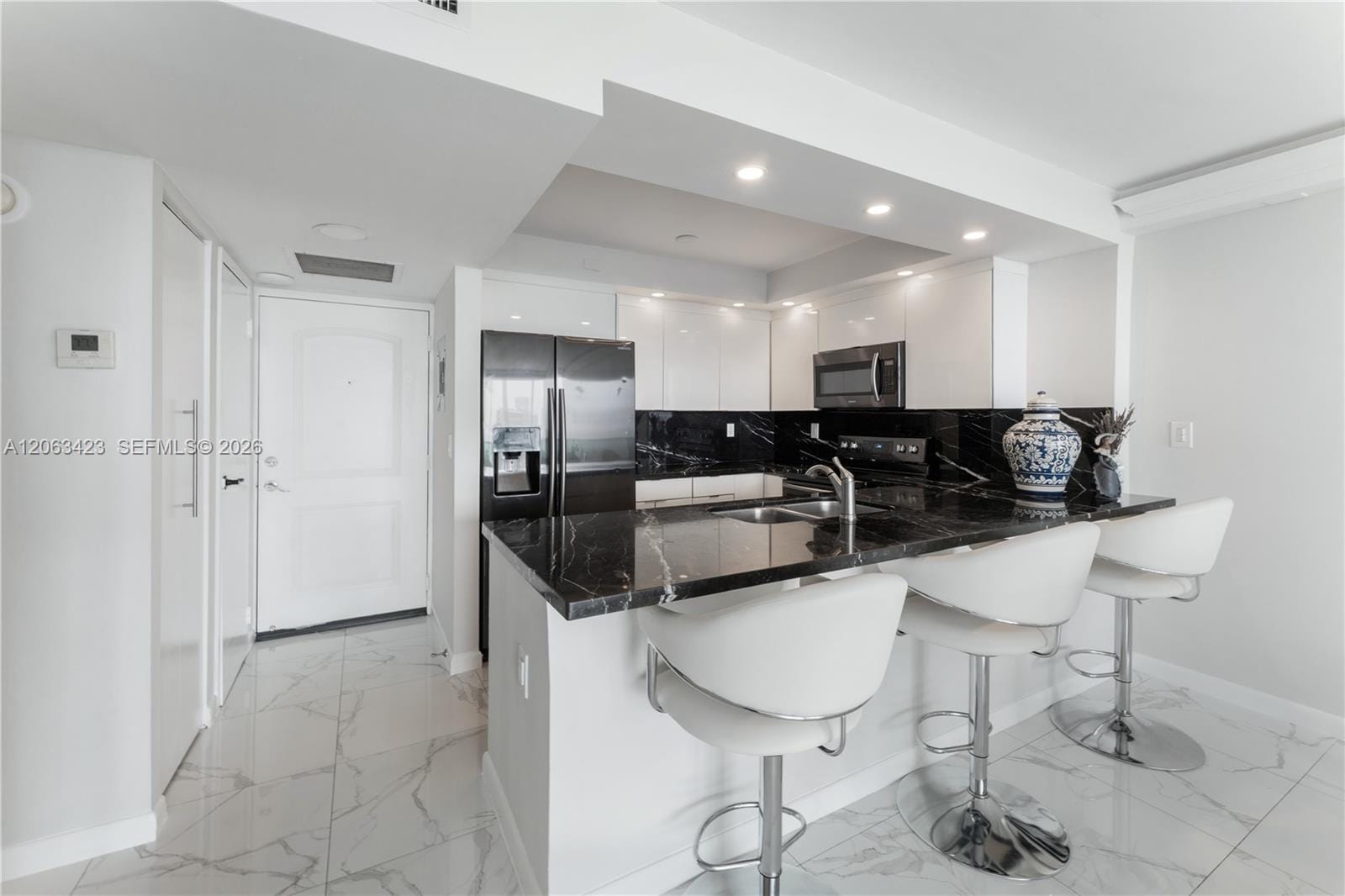 100 Bayview Drive 709 — photo 10