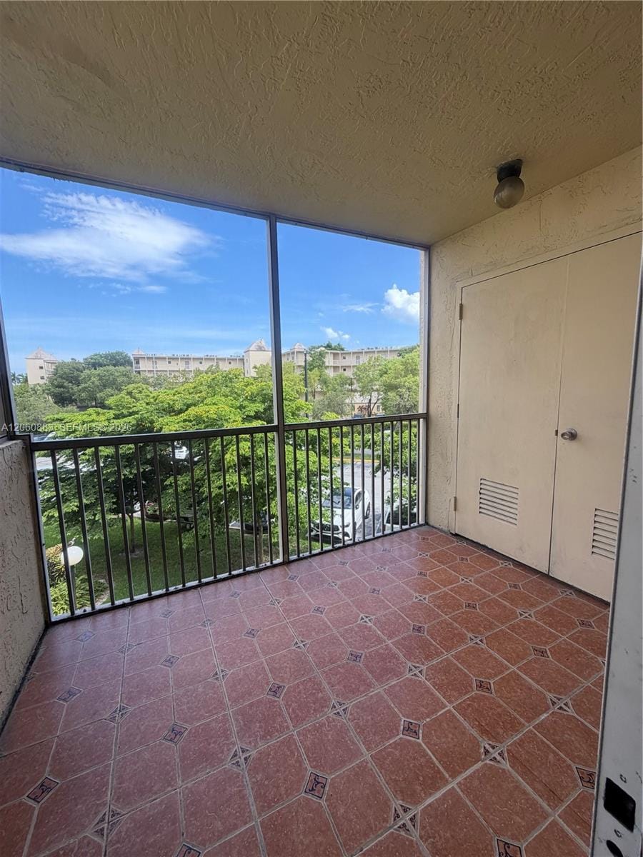 8205 Lake Drive 306, Doral, FL 33166 photo 13