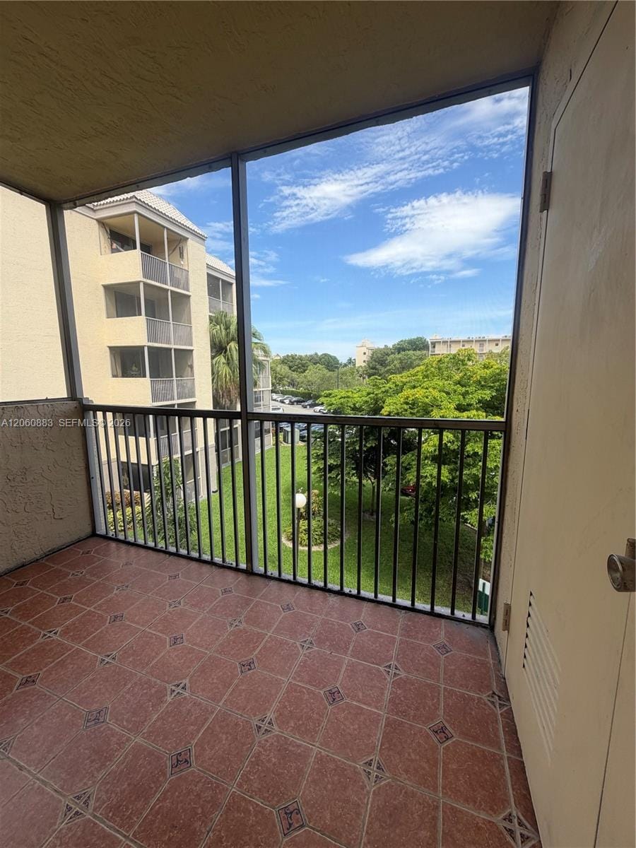 8205 Lake Drive 306, Doral, FL 33166 photo 14