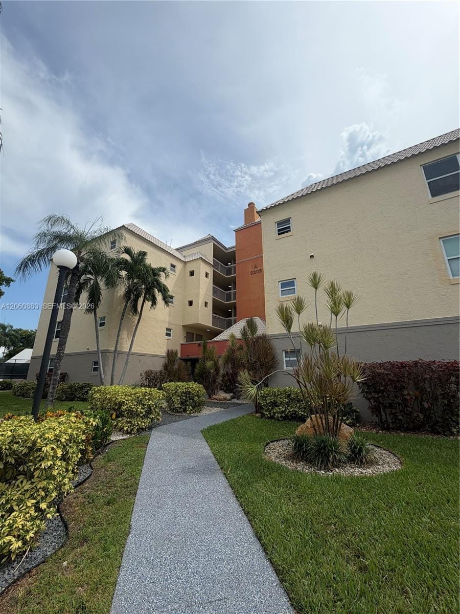 8205 Lake Drive 306, Doral, FL 33166 photo 29