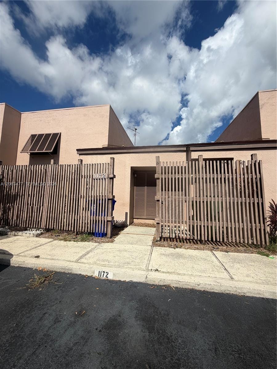 1172 NW 122nd Terrace — photo 2