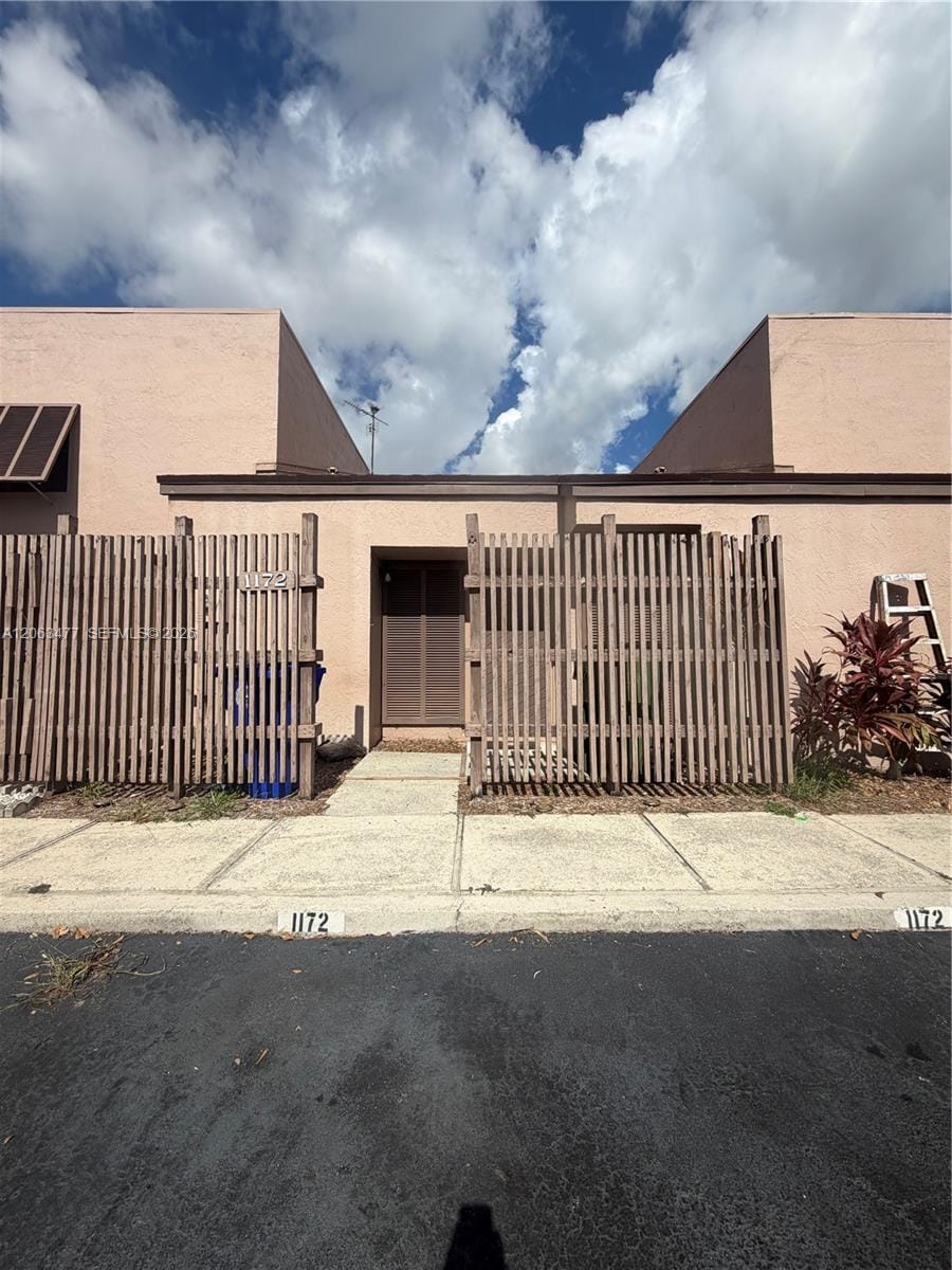1172 NW 122nd Terrace — photo 3