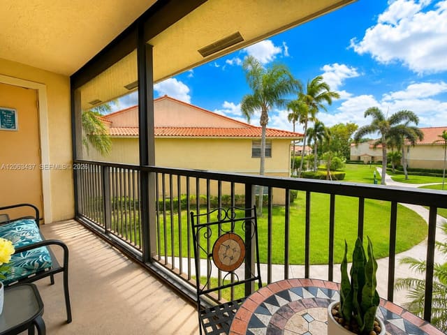 1239 SW 46th Avenue 904, Pompano Beach, FL 33069
