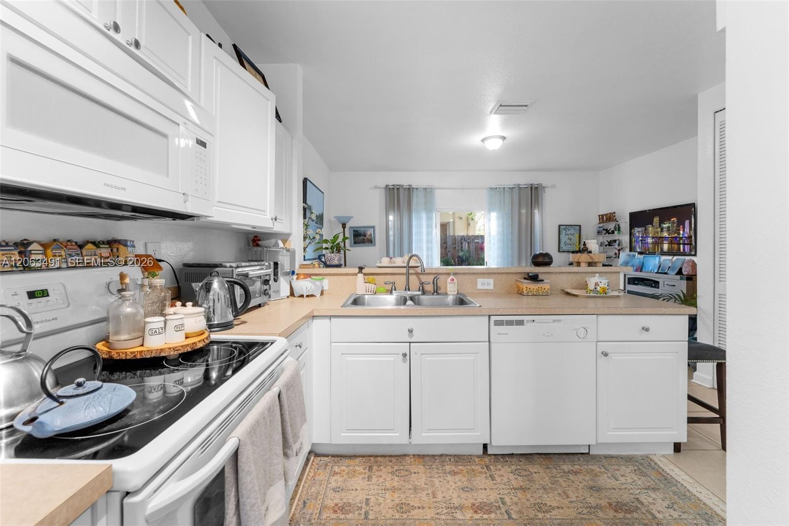 1595 NE 33rd Road 112-3 — photo 4