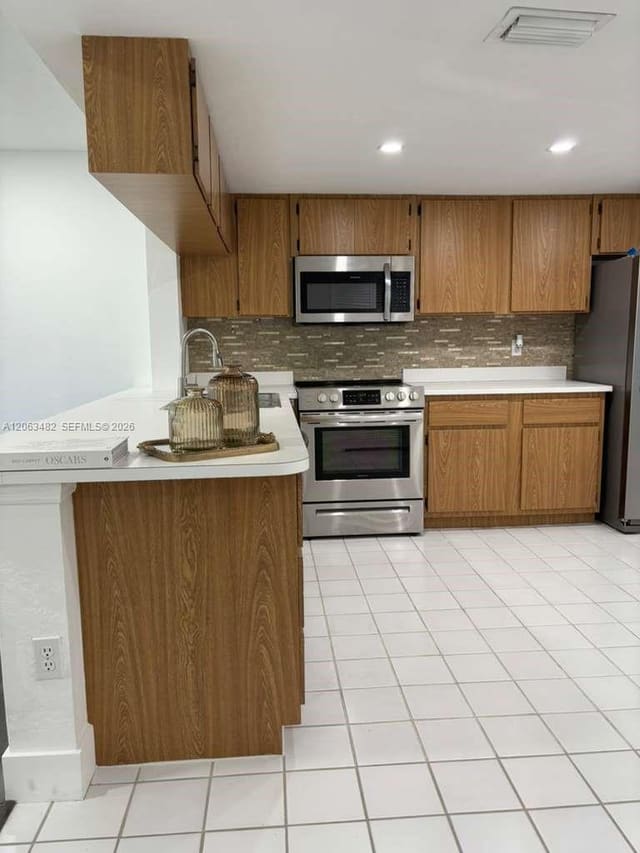 1005 Palm Beach Trace Drive 1005, Royal Palm Beach, FL 33411