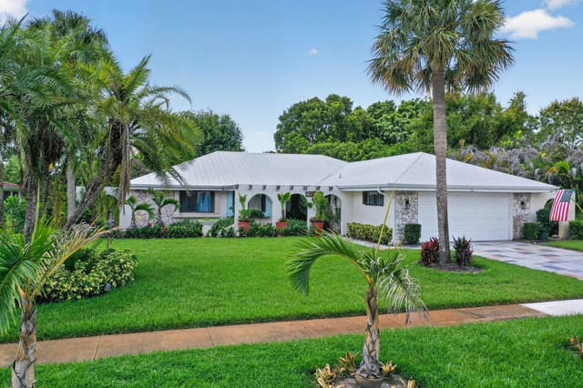 1866 SE HANBY Avenue, Port St. Lucie, FL 34952