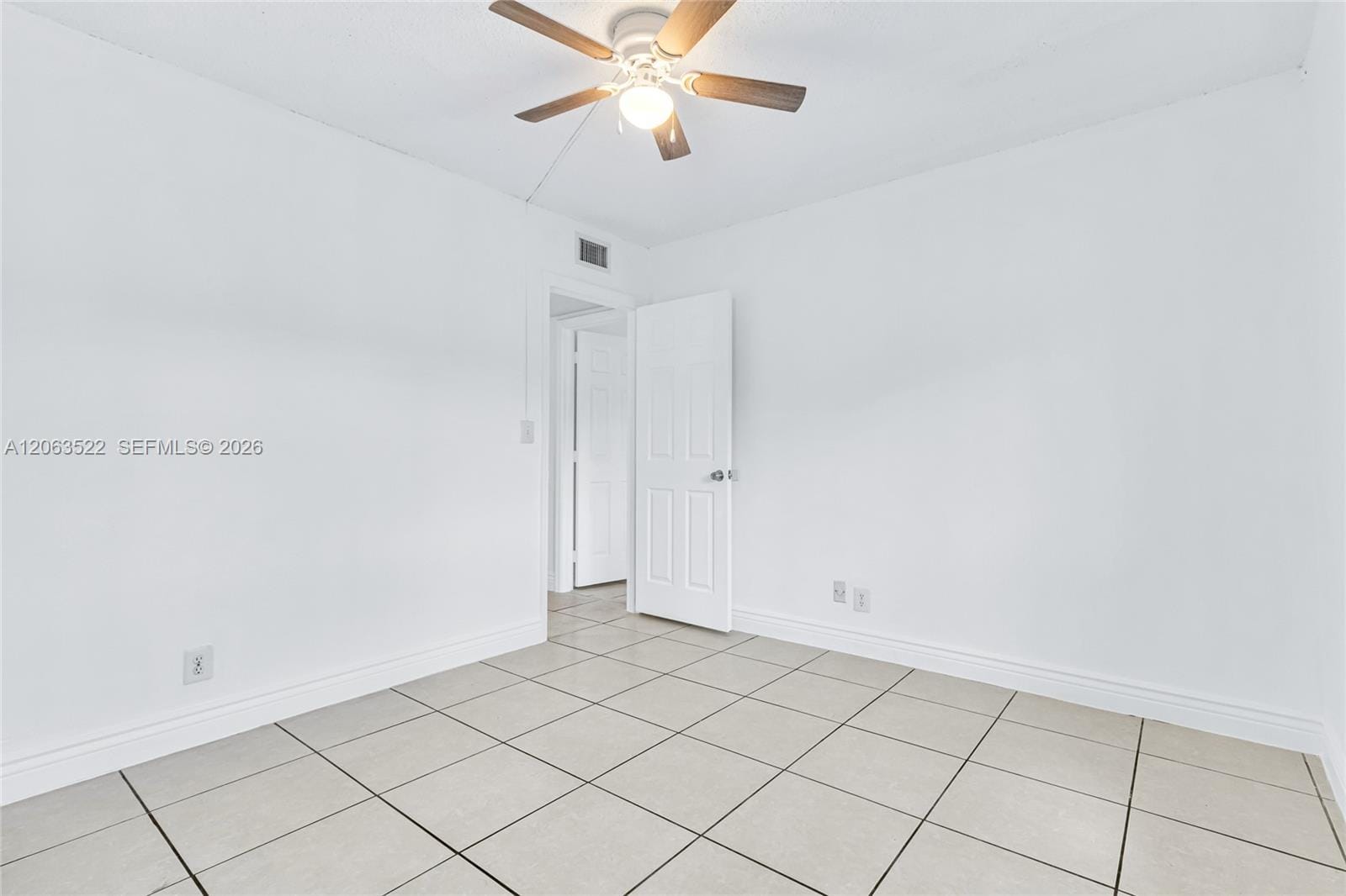 711 NE 2nd Avenue 202 — photo 11