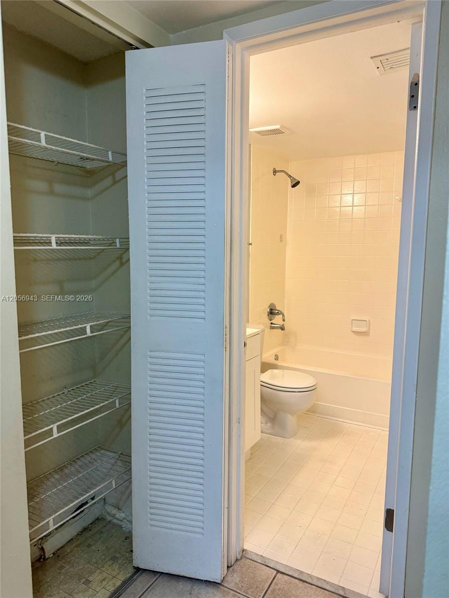9945 Nob Hill Court 9945 — photo 12