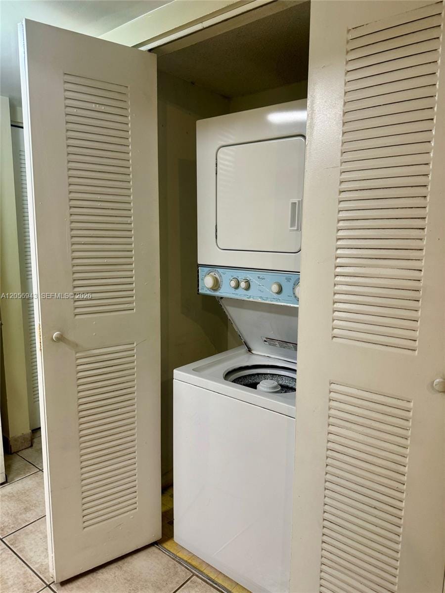 9945 Nob Hill Court 9945 — photo 9