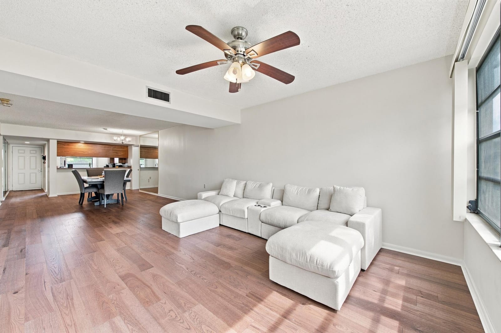3515 VILLAGE Boulevard 206 — photo 7