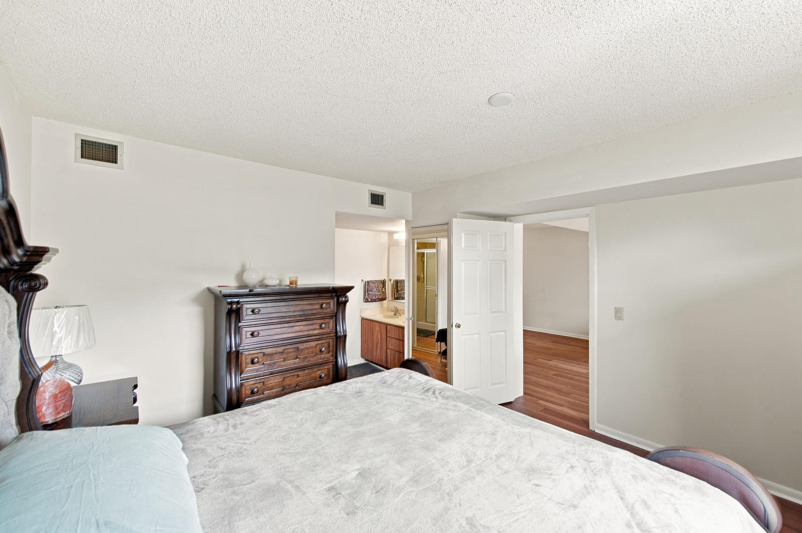 3515 VILLAGE Boulevard 206 — photo 9