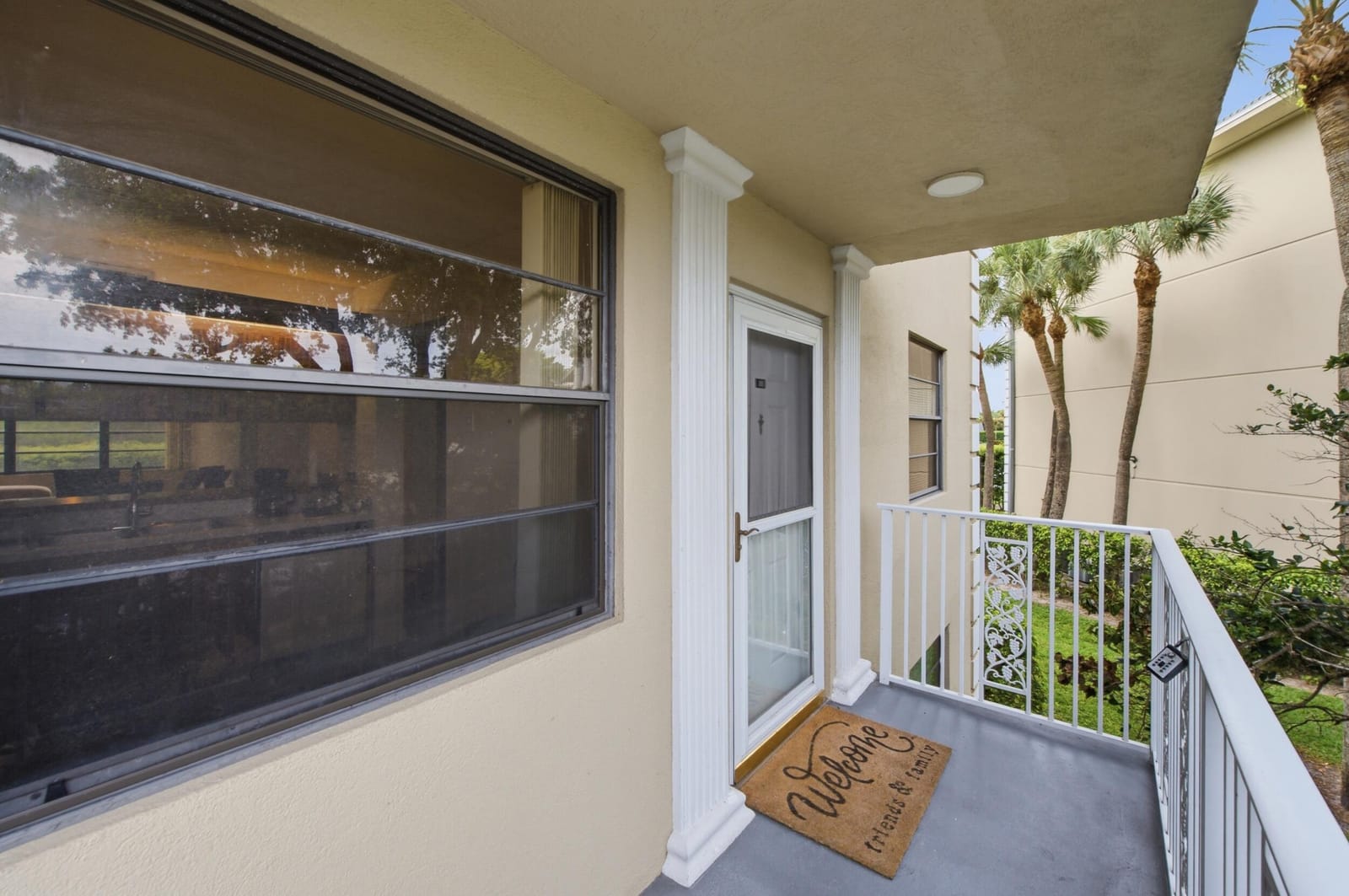 3515 VILLAGE Boulevard 206 — photo 2
