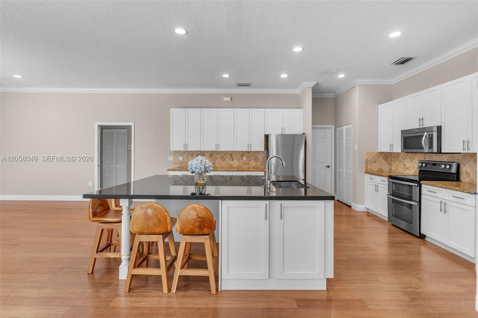 3140 Fairways Drive — photo 6