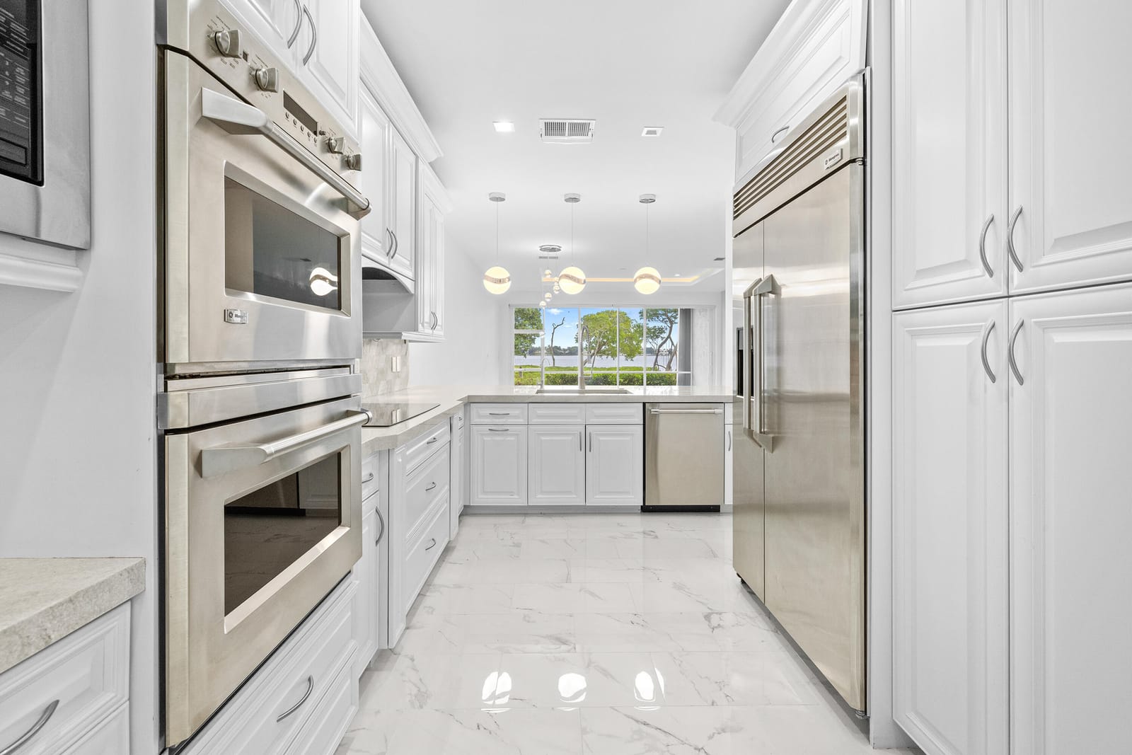 88 N Lakeshore Drive — photo 9