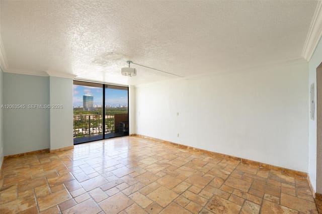 2350 NE 135th Street 1503, North Miami, FL 33181