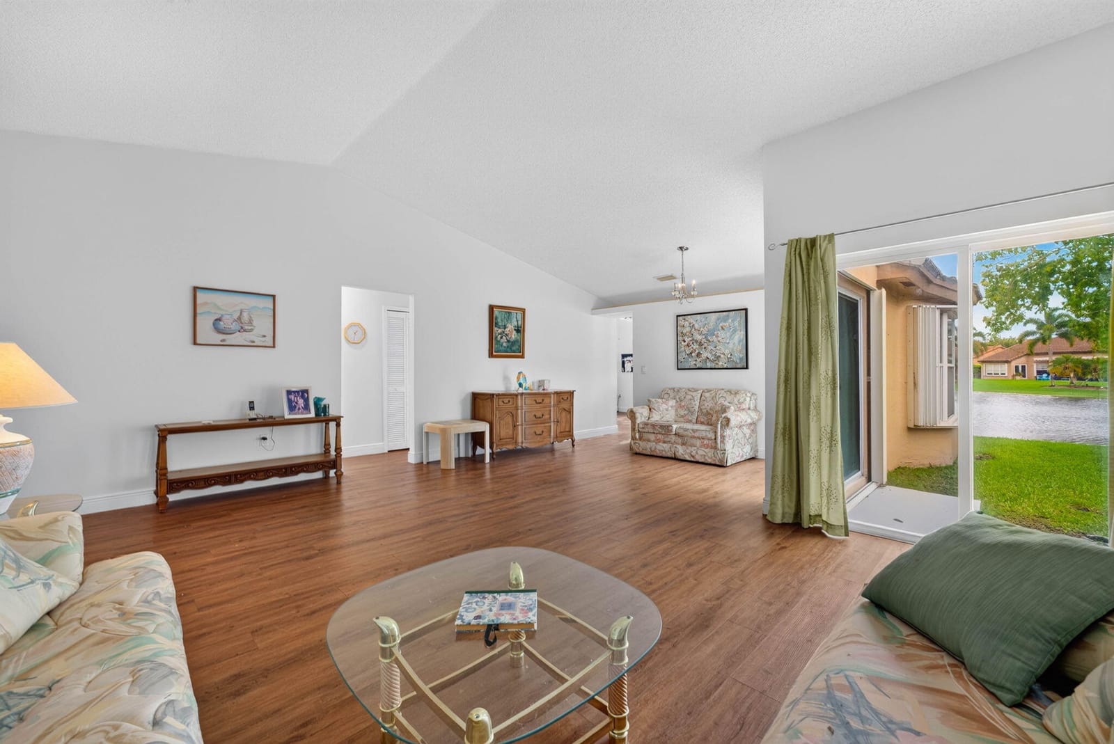 18871 NW 2ND Street, Pembroke Pines, FL 33029 photo 16