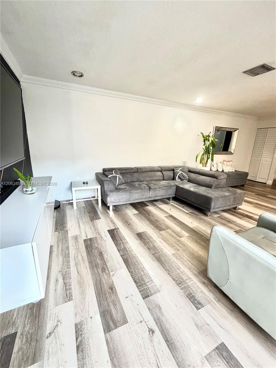 2041 Bayberry Drive — photo 11