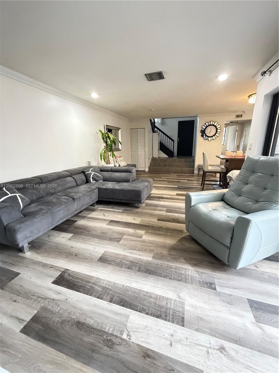 2041 Bayberry Drive — photo 10